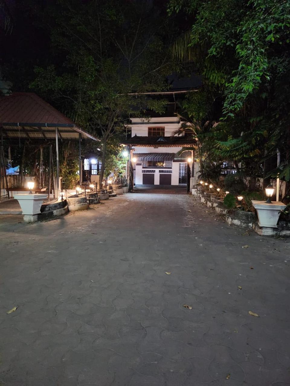 Guruvayoor Resort Guruvāyūr Extérieur photo